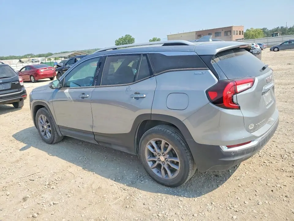 2024 GMC TERRAIN SLT  