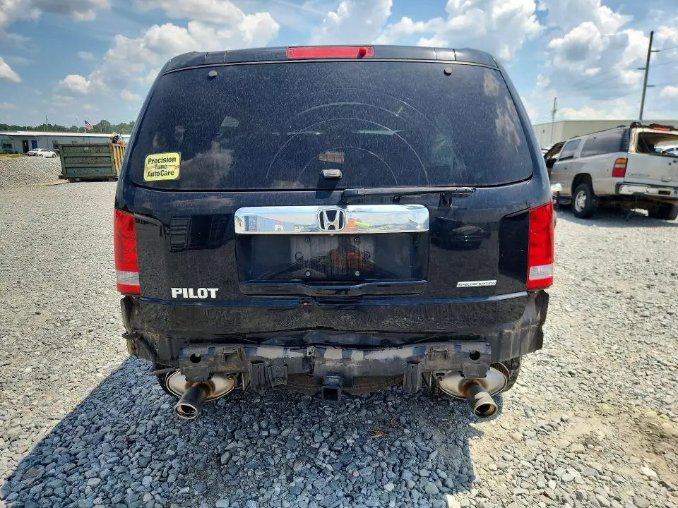 2015 HONDA PILOT SE  