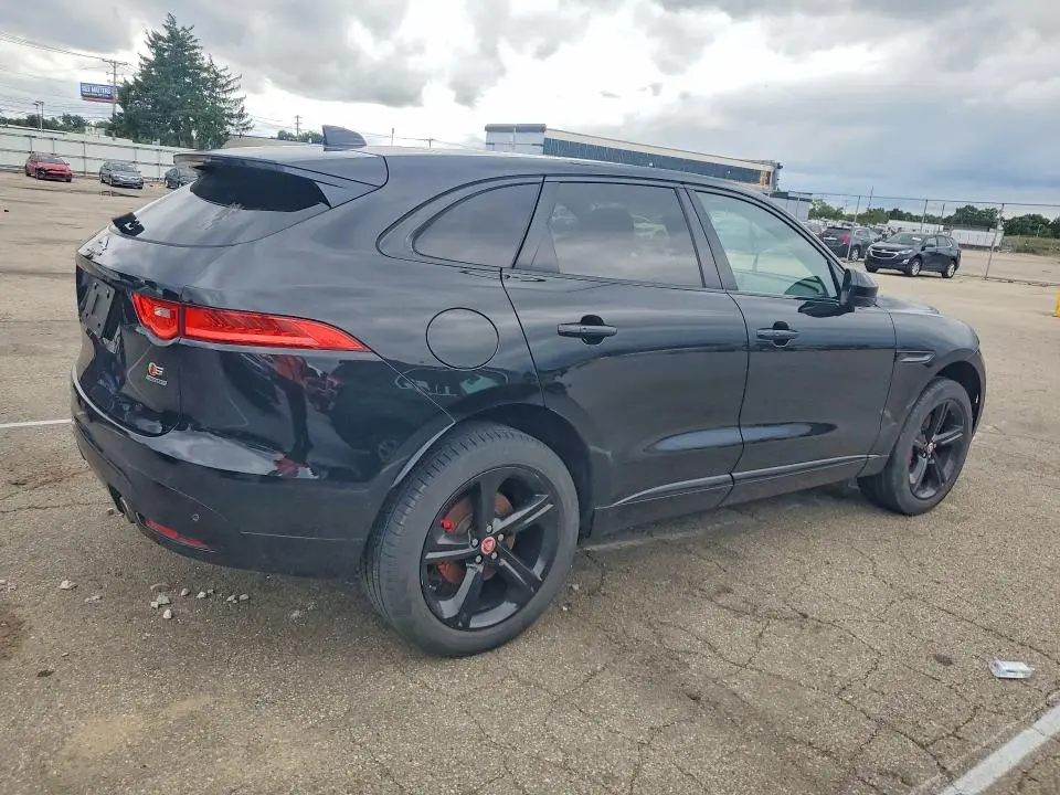 2017 JAGUAR F-PACE S  