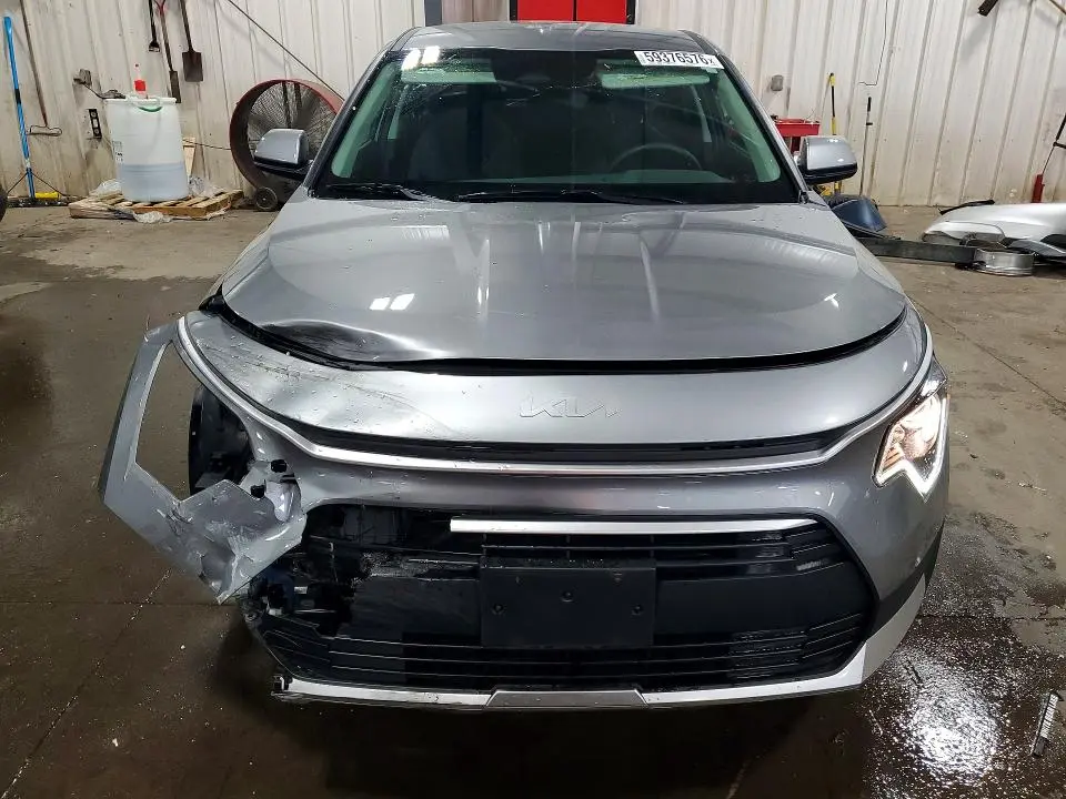 2024 KIA NIRO LX  