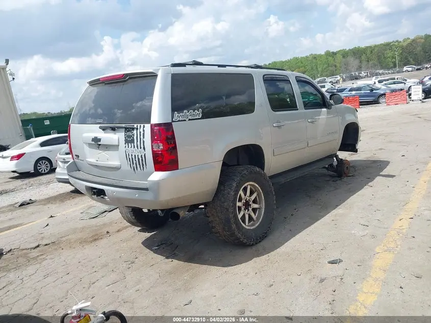 2014 CHEVROLET SUBURBAN 1500 LT