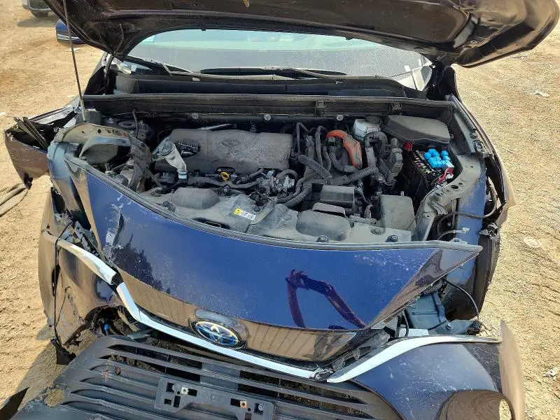 2023 TOYOTA VENZA XLE  