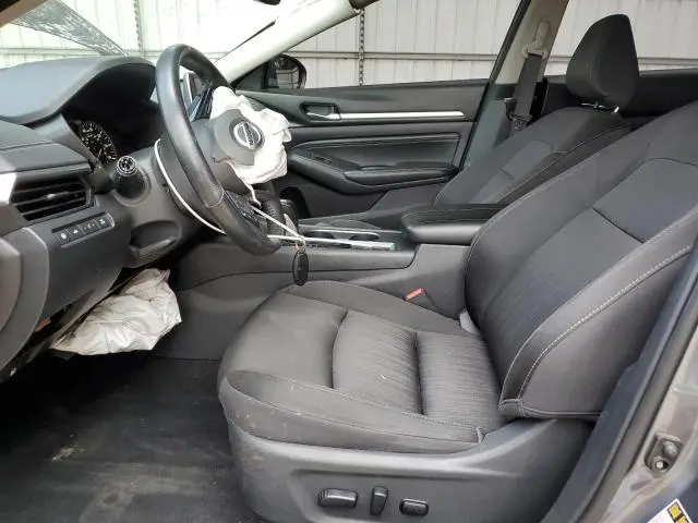 2019 NISSAN ALTIMA SV  