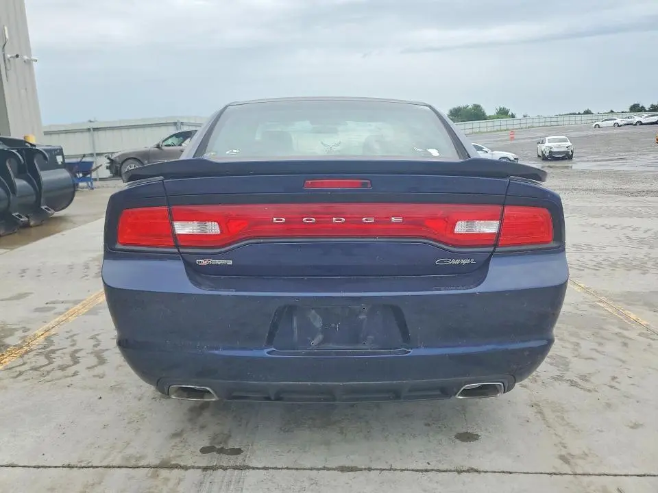 2014 DODGE CHARGER SE  
