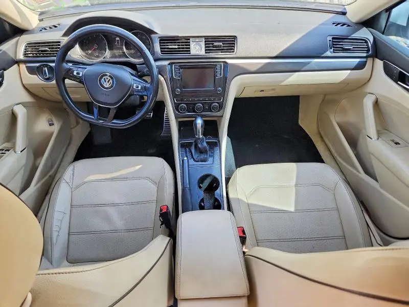 2017 VOLKSWAGEN PASSAT R-LINE  