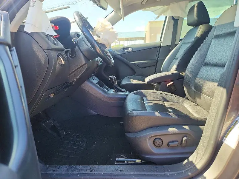 2016 VOLKSWAGEN TIGUAN S  