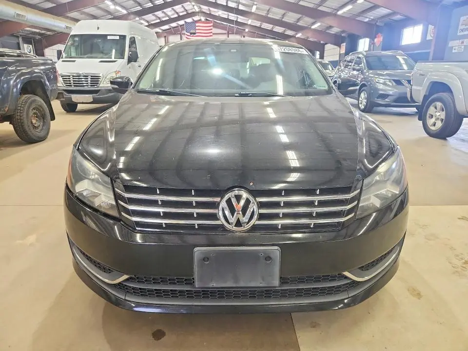 2014 VOLKSWAGEN PASSAT SE  