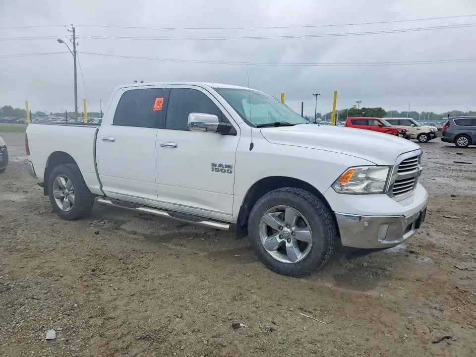 2017 RAM 1500 SLT  