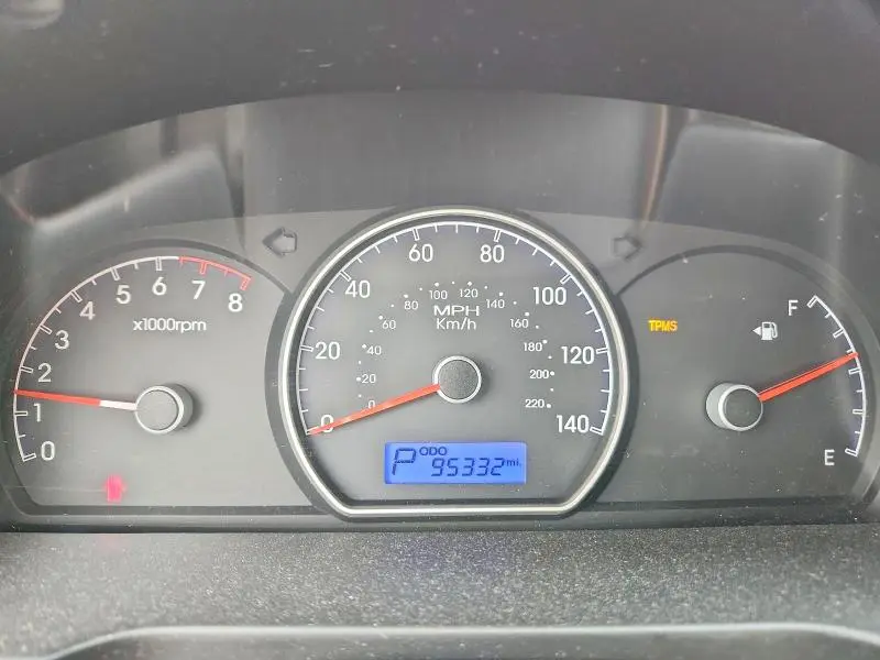 2010 HYUNDAI ELANTRA GLS  