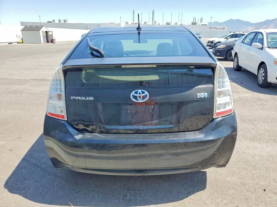 2010 TOYOTA PRIUS II  