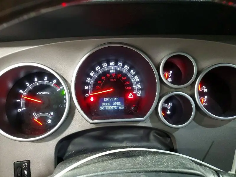 2012 TOYOTA TUNDRA CREWMAX LIMITED  
