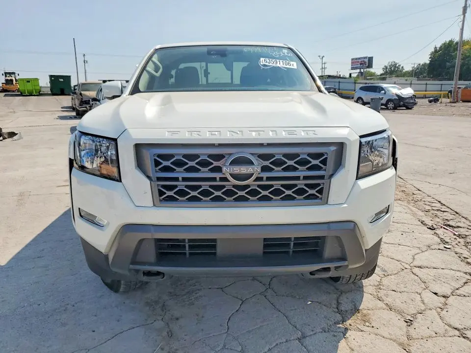 2024 NISSAN FRONTIER SV  