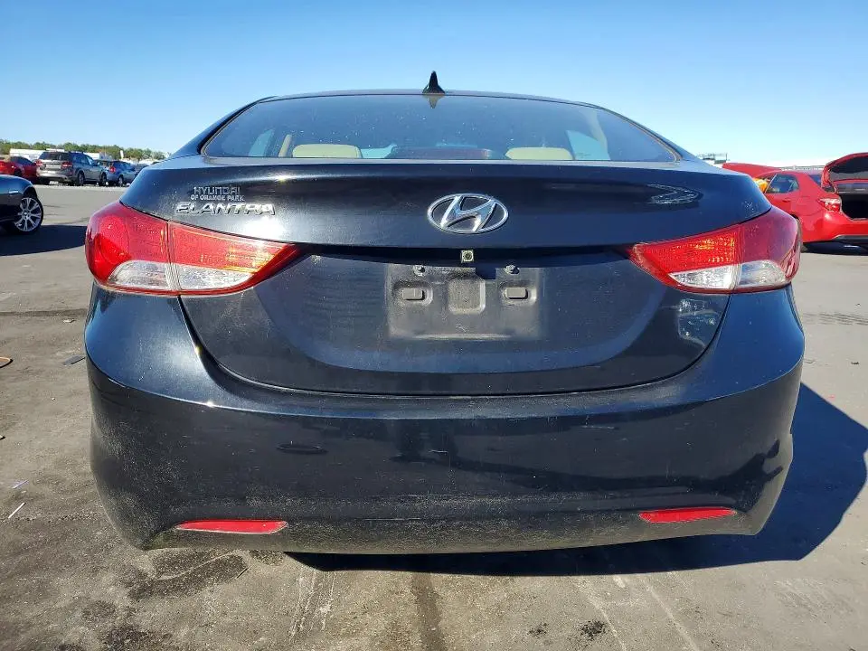 2012 HYUNDAI ELANTRA GLS  