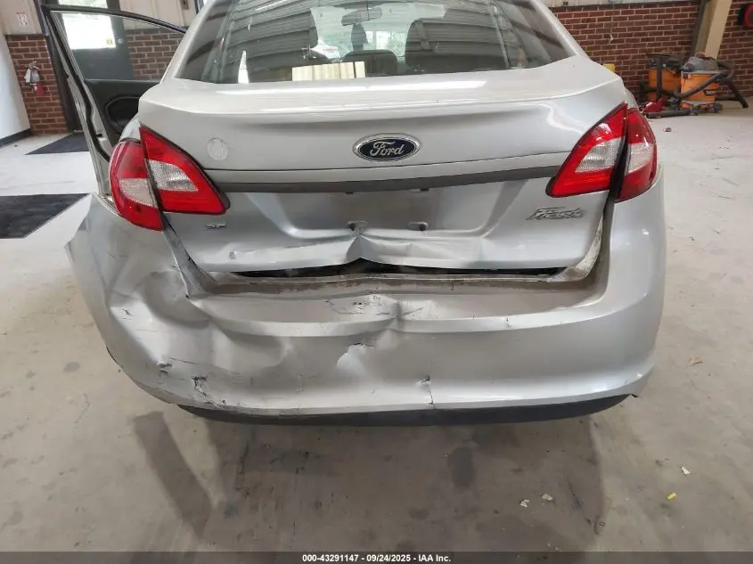2013 FORD FIESTA SE