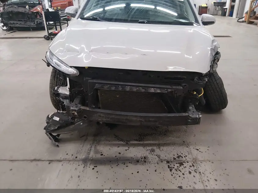 2022 HYUNDAI KONA SE