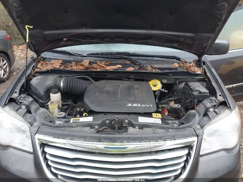 2015 CHRYSLER TOWN & COUNTRY TOURING