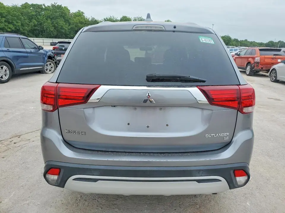 2019 MITSUBISHI OUTLANDER SE  