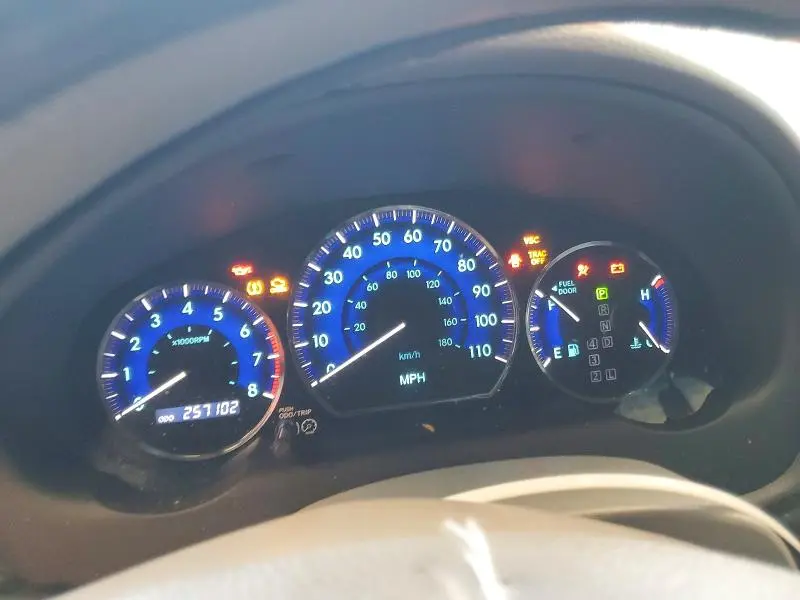 2010 TOYOTA SIENNA LE 7-PASSENGER  