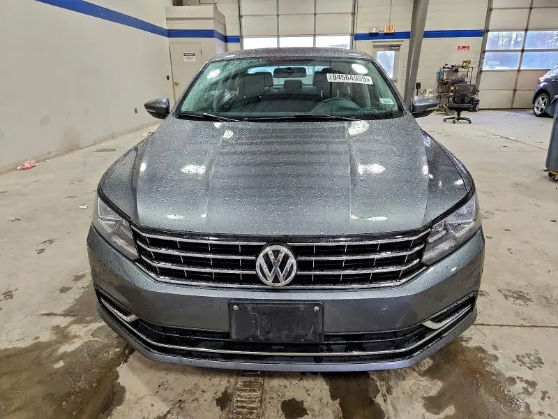 2016 VOLKSWAGEN PASSAT S  