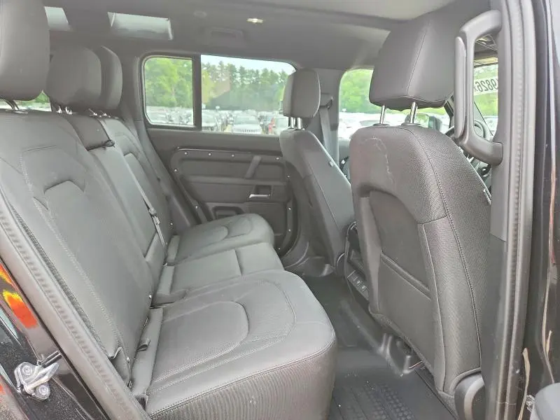 2025 LAND ROVER DEFENDER 110 S  