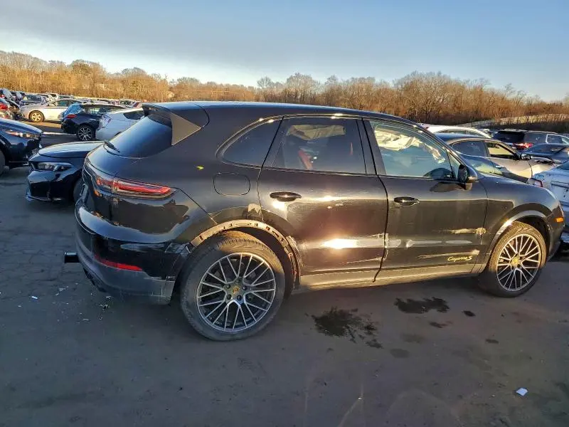 2021 PORSCHE CAYENNE S  