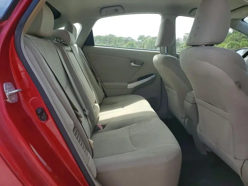 2013 TOYOTA PRIUS TWO  