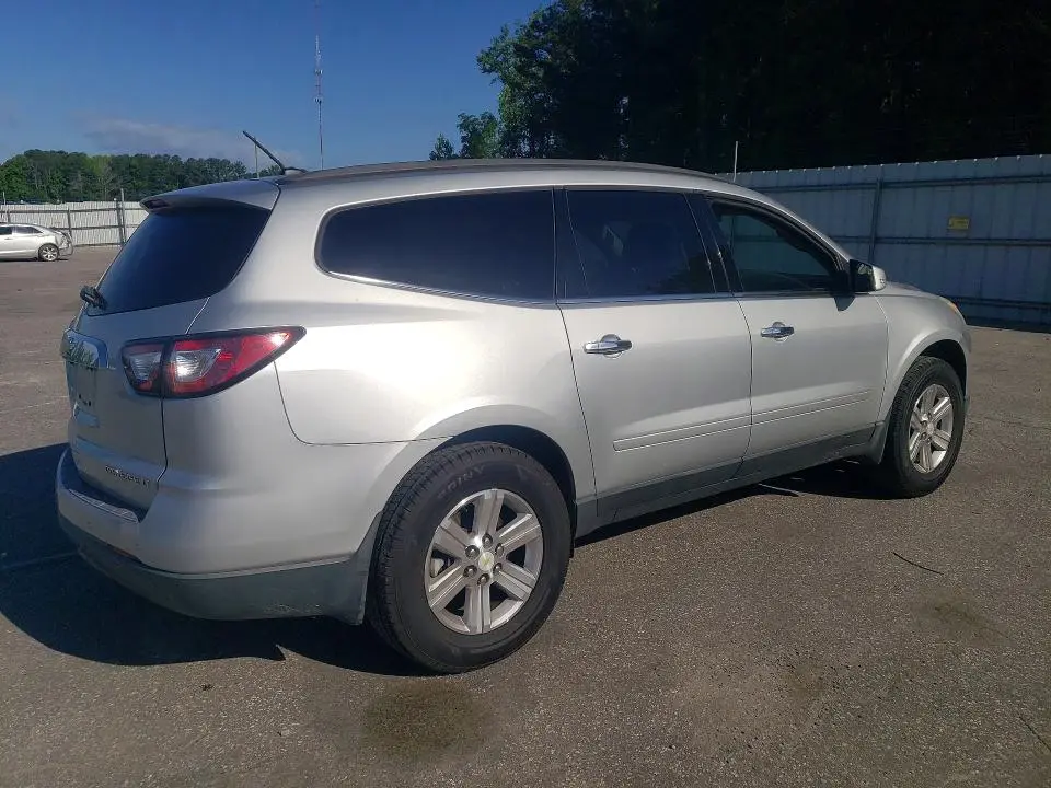 2014 CHEVROLET TRAVERSE LT  