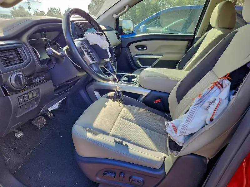 2022 NISSAN TITAN SV  