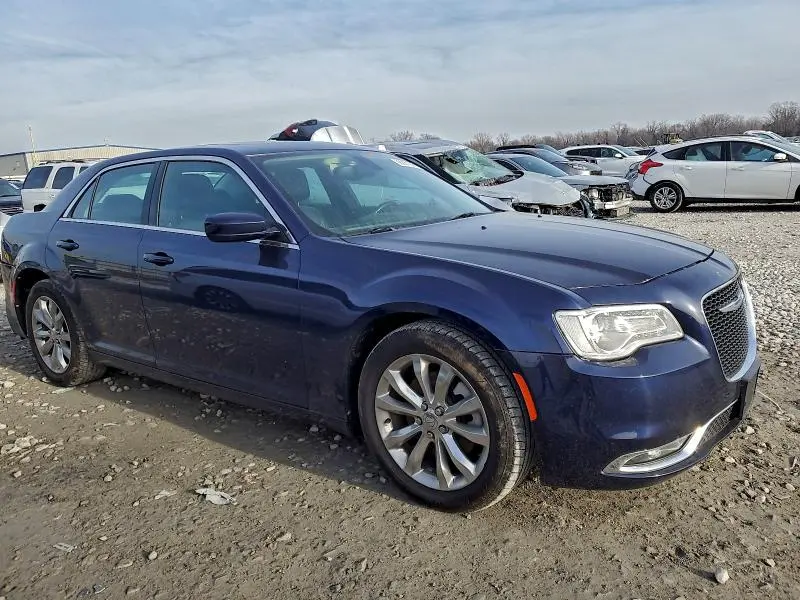 2016 CHRYSLER 300 LIMITED  