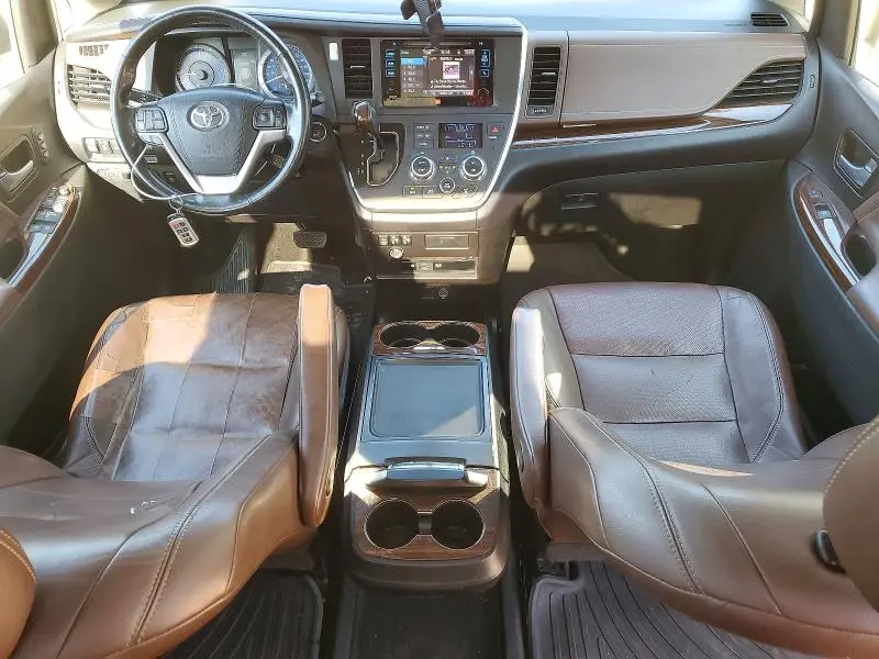 2015 TOYOTA SIENNA LIMITED PREMIUM 7-PASSENGER  