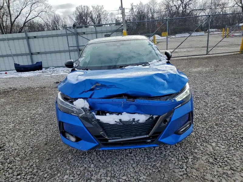 2022 NISSAN SENTRA SR  