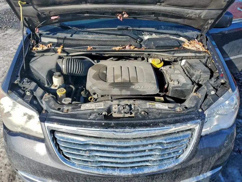 2016 CHRYSLER TOWN & COUNTRY TOURING  