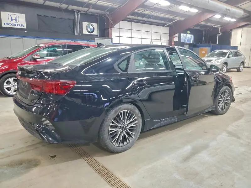 2022 KIA FORTE GT LINE  