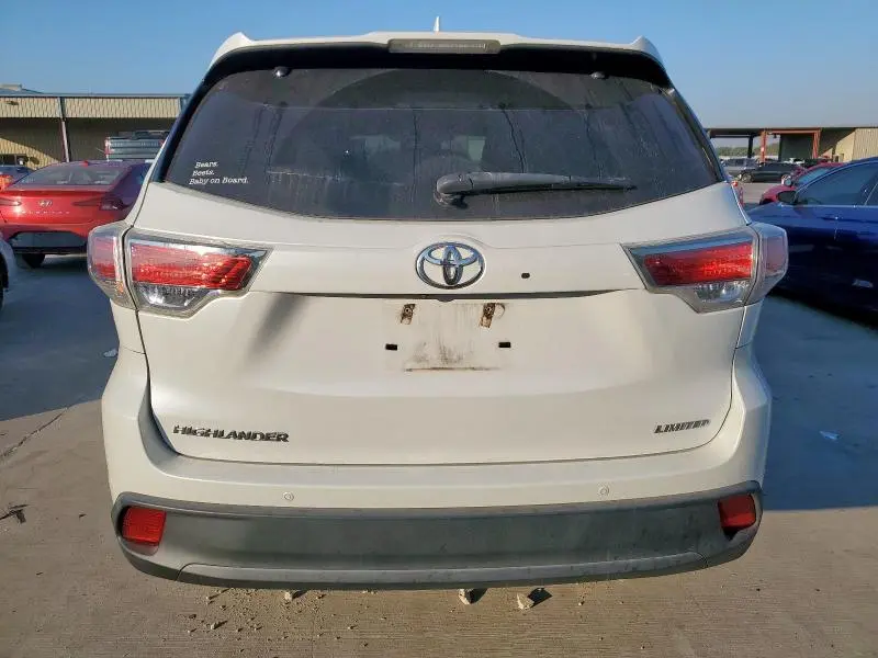 2016 TOYOTA HIGHLANDER LIMITED  