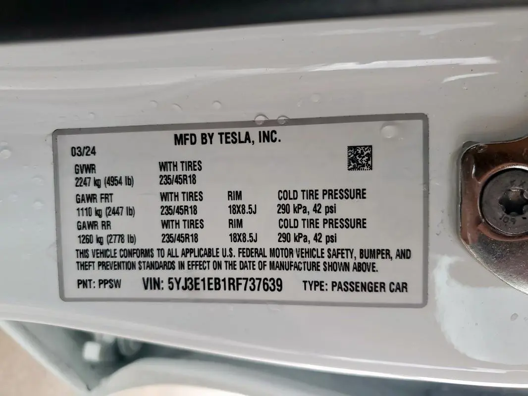 2024 TESLA MODEL 3   