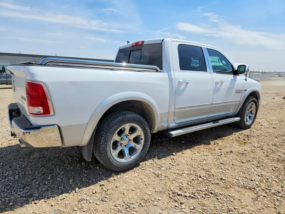 2015 RAM 1500 LARAMIE  
