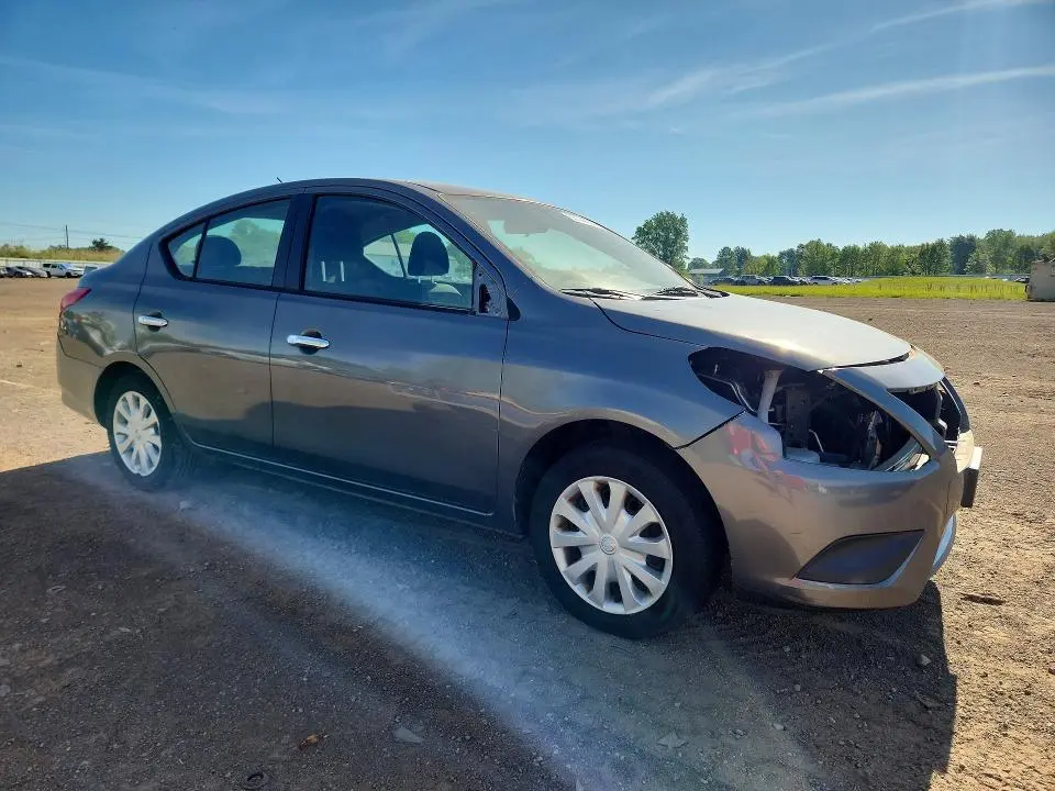 2017 NISSAN VERSA 1.6 SV  