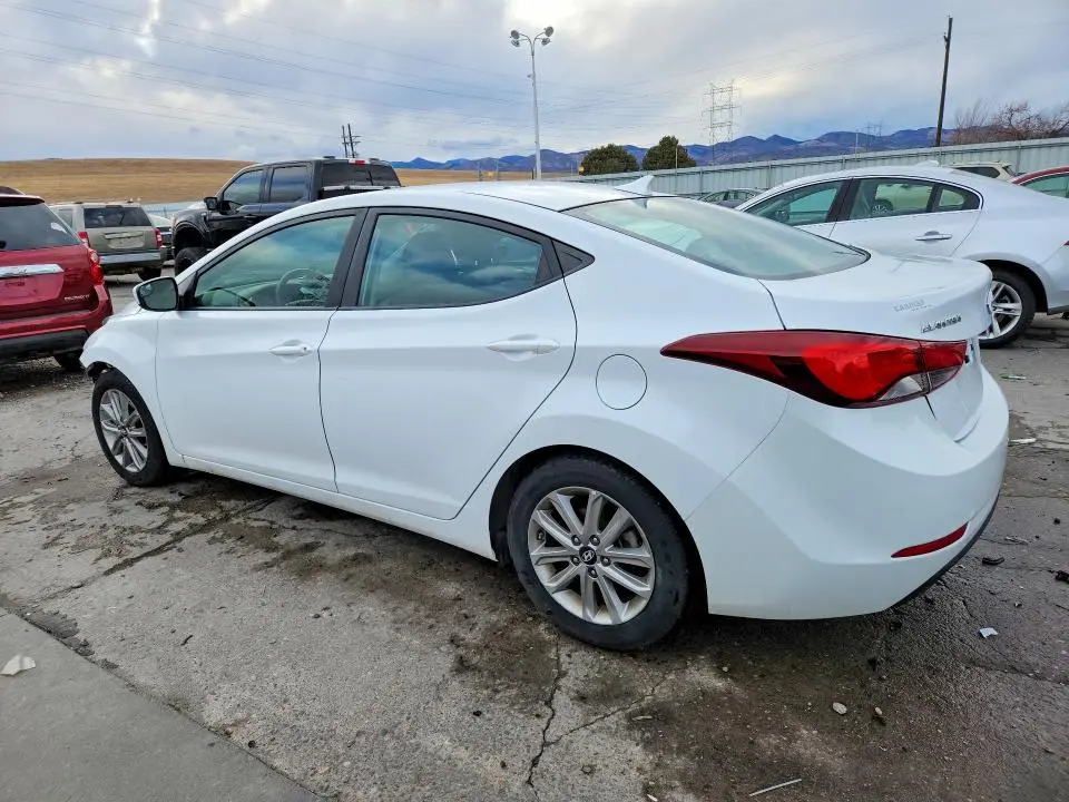 2015 HYUNDAI ELANTRA SE  