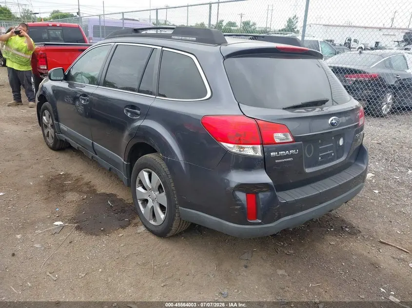 2010 SUBARU OUTBACK 2.5I LIMITED