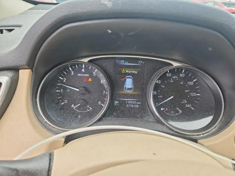 2014 NISSAN ROGUE SV  