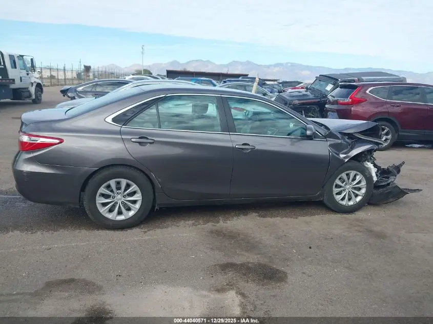 2015 TOYOTA CAMRY LE
