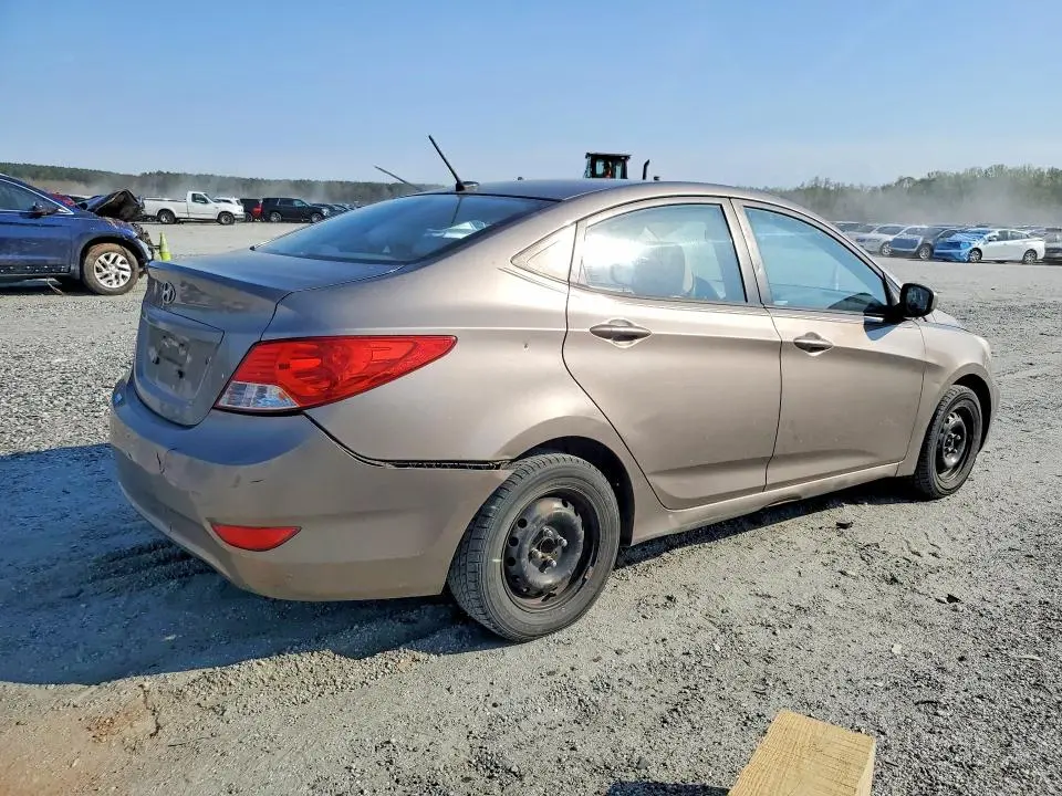 2013 HYUNDAI ACCENT GLS  
