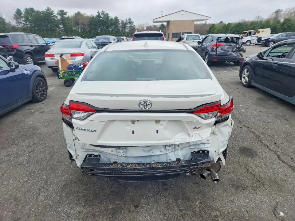2020 TOYOTA COROLLA SE  