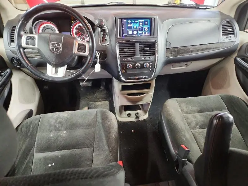 2015 DODGE GRAND CARAVAN SE  