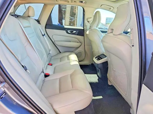 2021 VOLVO XC60 T5 INSCRIPTION  