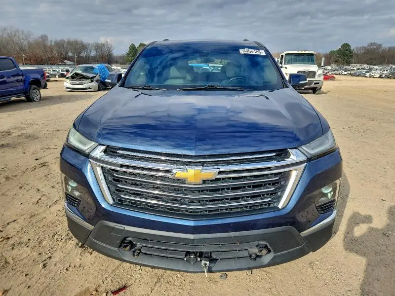 2023 CHEVROLET TRAVERSE LT  