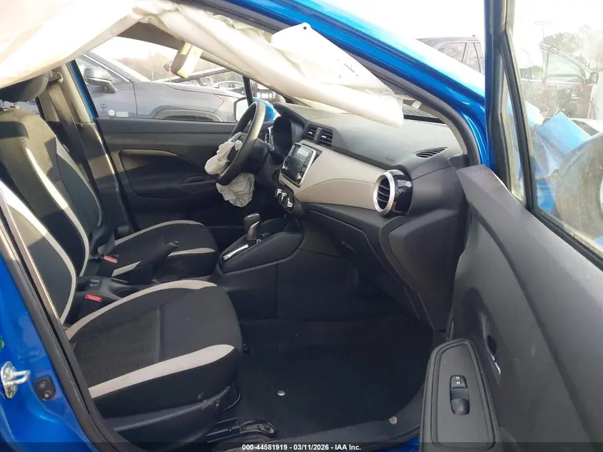 2021 NISSAN VERSA SV XTRONIC CVT