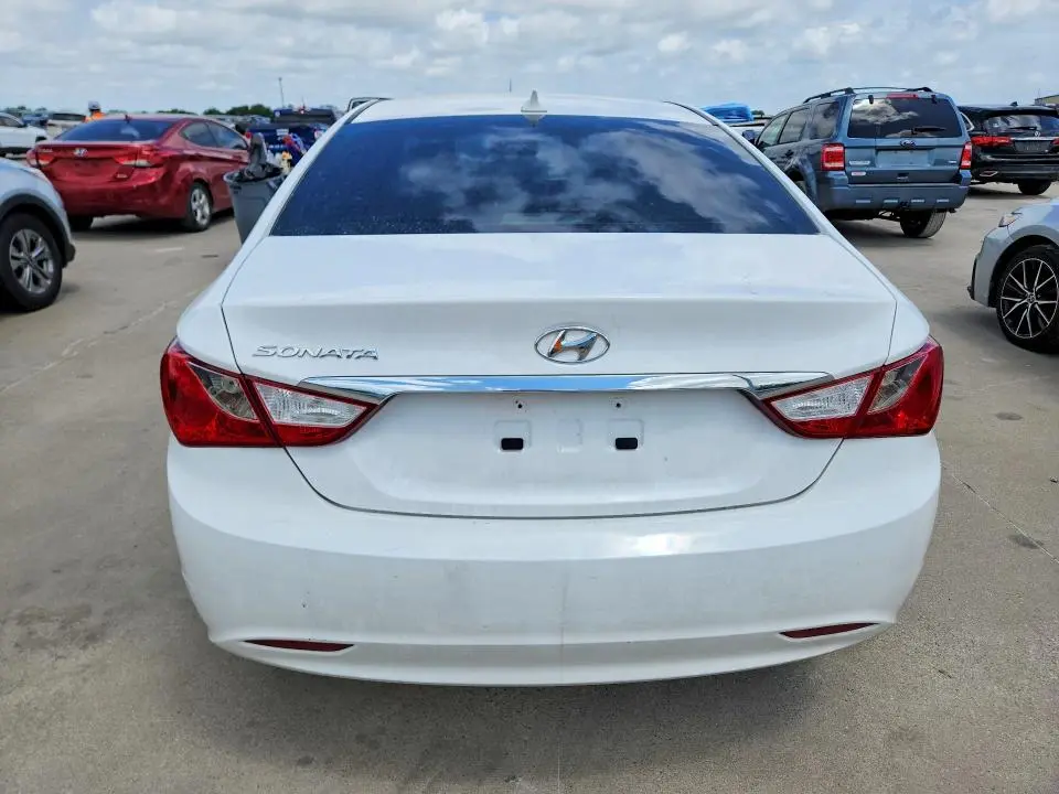 2013 HYUNDAI SONATA GLS  