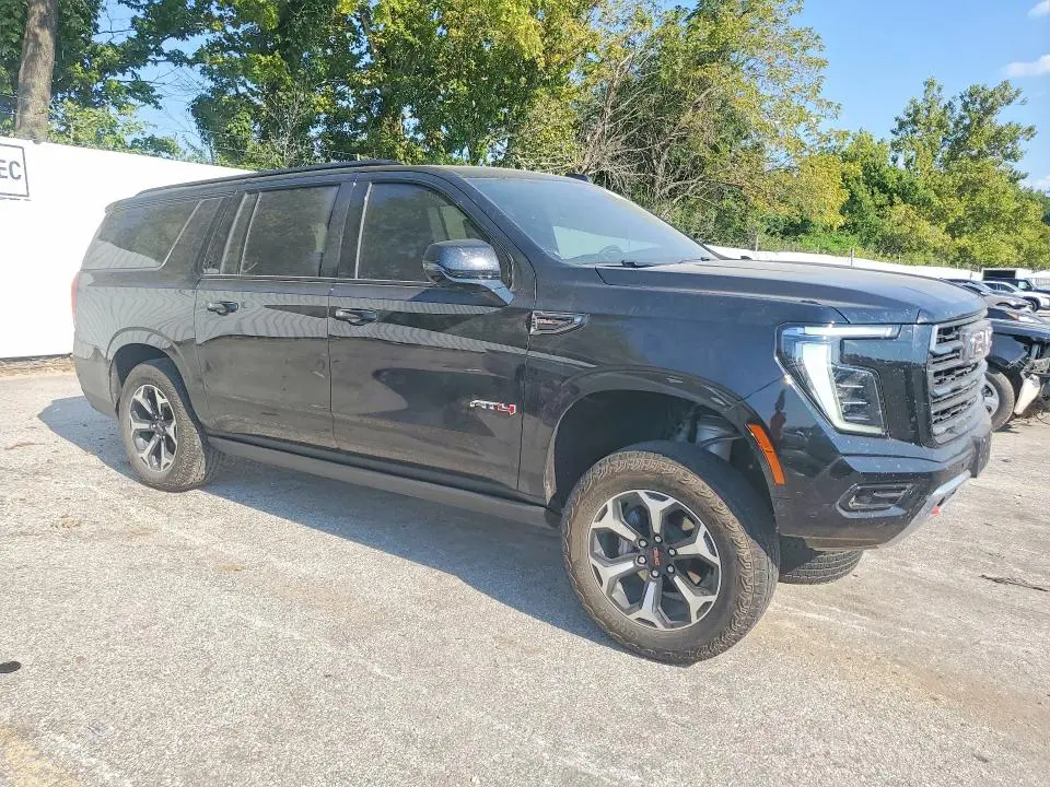 2025 GMC YUKON XL AT4  
