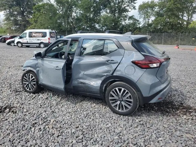 2022 NISSAN KICKS SV  